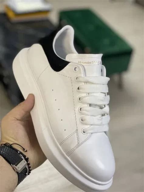 alexander mcqueen adidasi pret